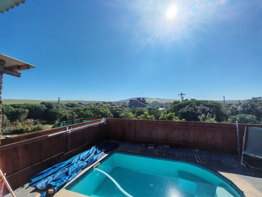 3 Bedroom Property for Sale in Boknesstrand Eastern Cape